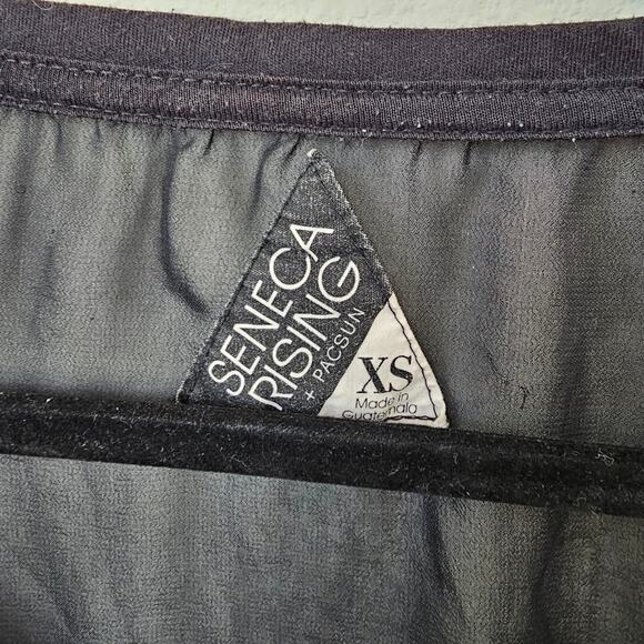 RARE Seneca Rising Black PacSun Sheer-Back Skull Tee size XS - Picture 2 of 9